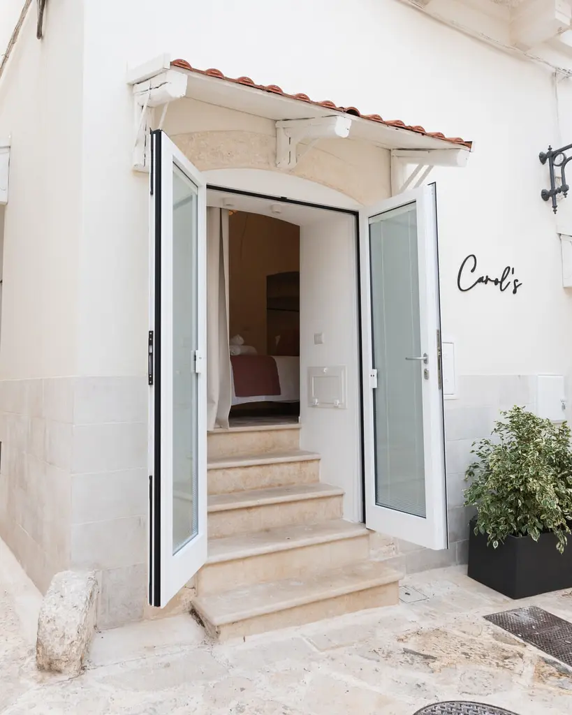 Ristrutturazione Bed and Breakfast Ingresso